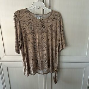 Cathy Daniels Tan and Black Snake Print Blouse
